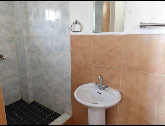 3 BEDROOM HOUSE FOR SALE IN KENSINGTON